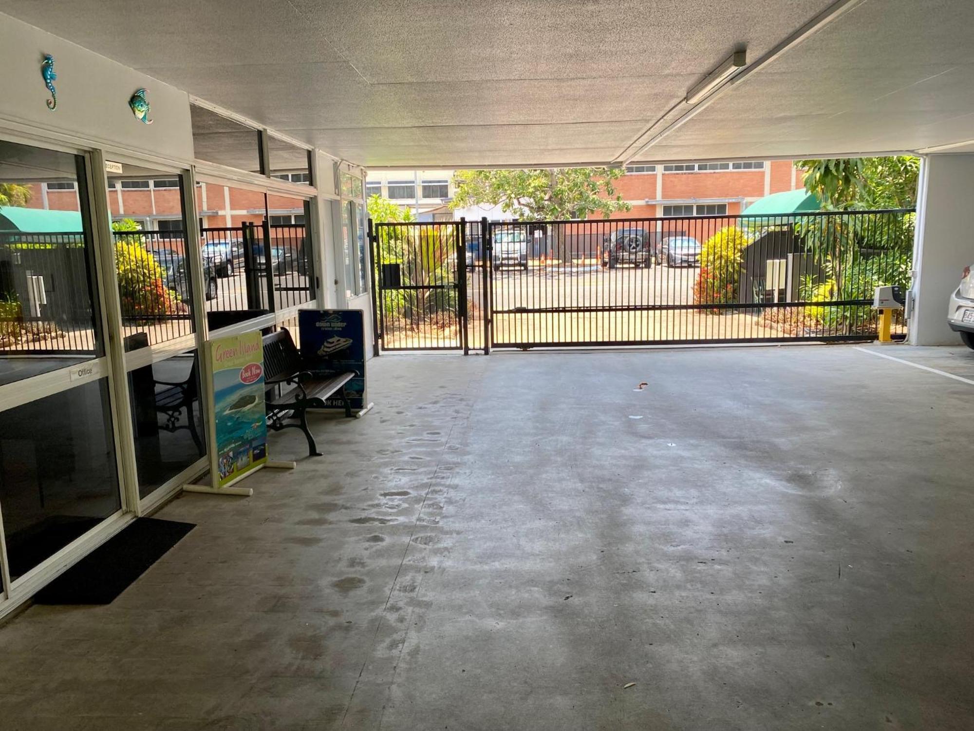 Reef Gateway Apartments Cairns Extérieur photo